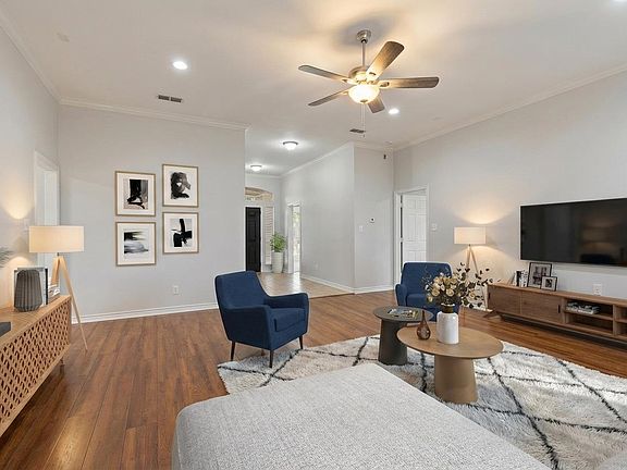 5th image of 3515 Longmorn Ln