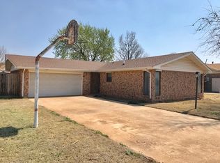 218 N Eastern Ave, Elk City, OK 73644