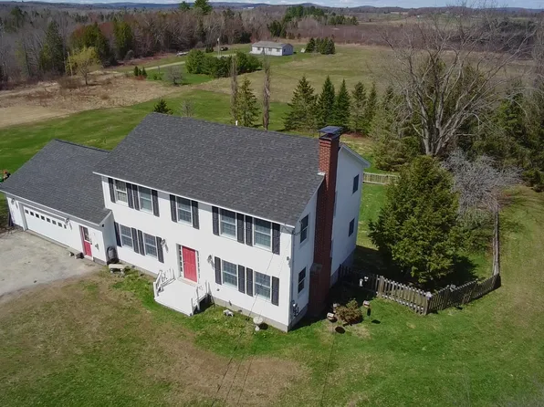 387 Exeter Road, Corinth, ME 04427