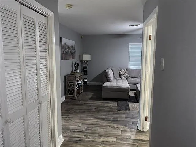 3 bed, 2.0 bath, 1900 sqft, $2,500 — Photo 4