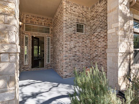 3rd image of 209 Cibolo Ridge Dr