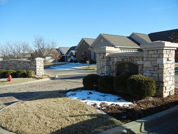 2nd image of 609 Brightview Dr