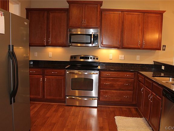 4th image of 9833 Wares Wharf Circle Gln