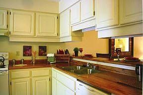 2nd image of 4455 SW 34th St APT 3