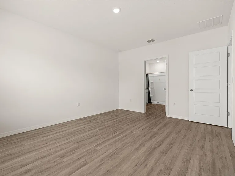 1078 Clay Blvd — Photo 35