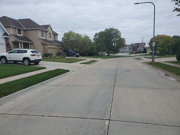 4th image of 2801 Morrie Dr