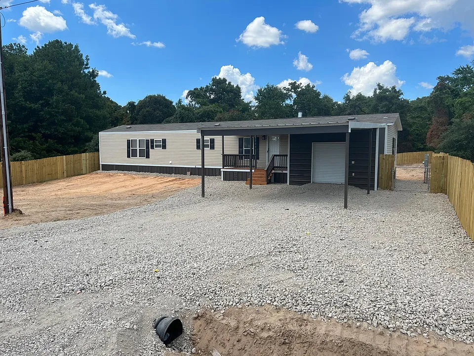 1444 San Saba St