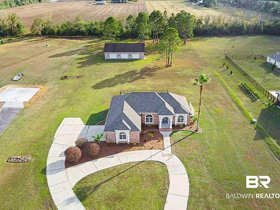 5th image of 26130 Chatelaine Rd