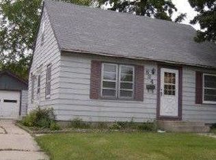 634 Pennsylvania Ave, West Bend, WI 53095