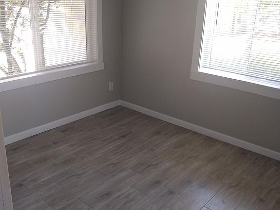 4th image of 1109 E Meadowbrook Ave #1