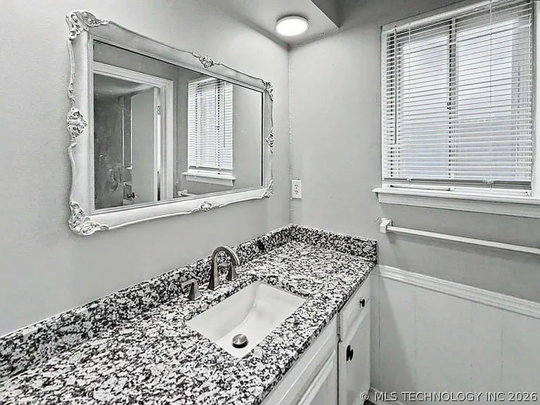 5210 S 74th Ave E — Photo 13