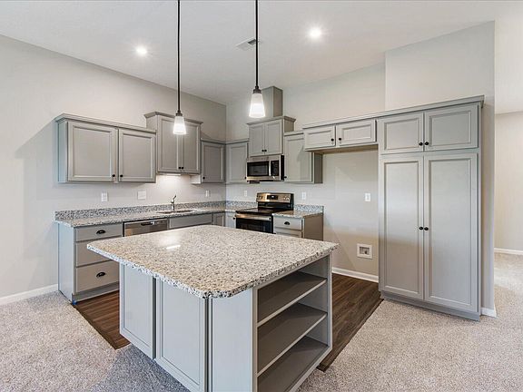 3rd image of 2420 Arezzo St #400-302