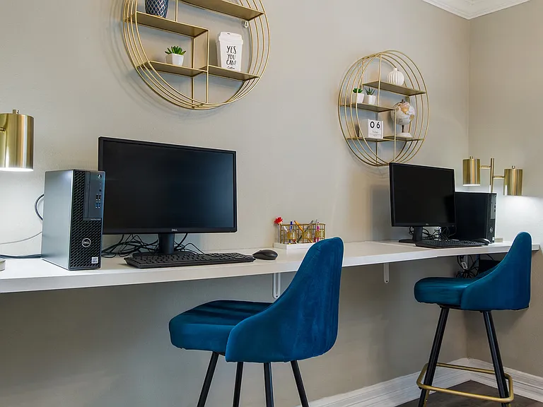 Business Center in Clubhouse