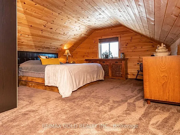 5135 Trafalgar Rd — Photo 14