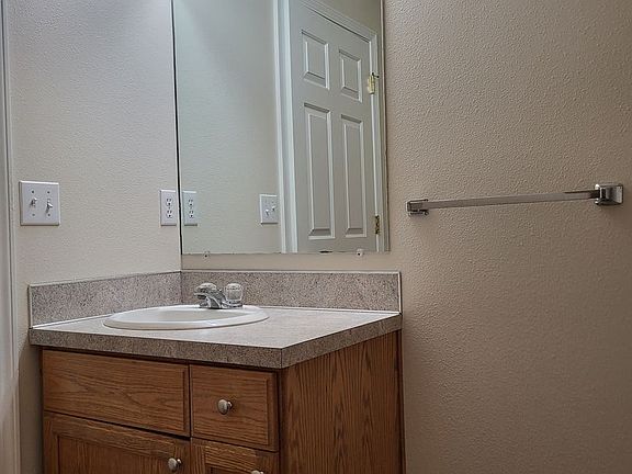 4th image of 2429 Michael Dr NE #2429