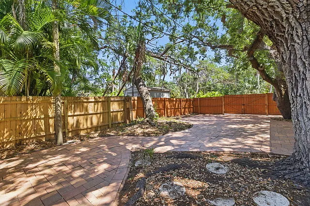 4926 Camellia Way S — Photo 30