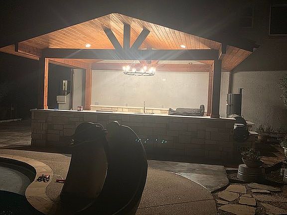 4th image of 121 Jasmine Ct