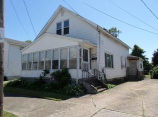 3214 Maple St, Erie, PA 16508