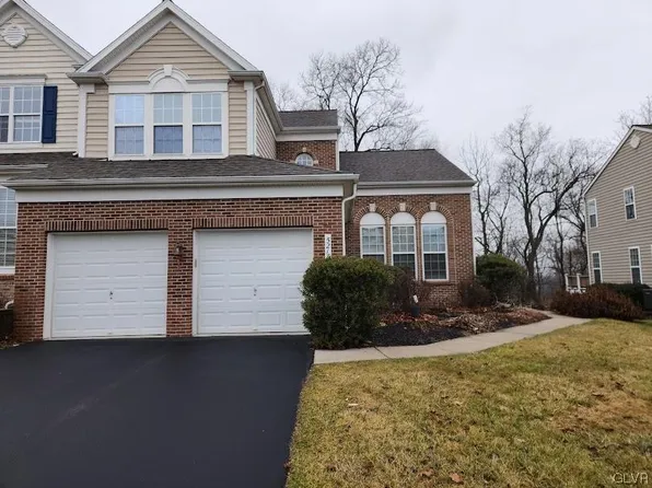 5213 High Vista Dr S, Orefield, PA 18069