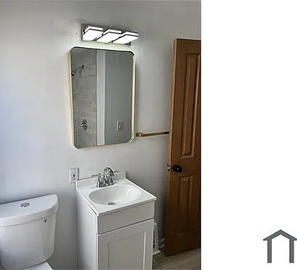 3 bed, 1266 sqft, $2,339 — Photo 3