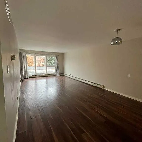 65 Temple Blvd W #208 — Photo 3