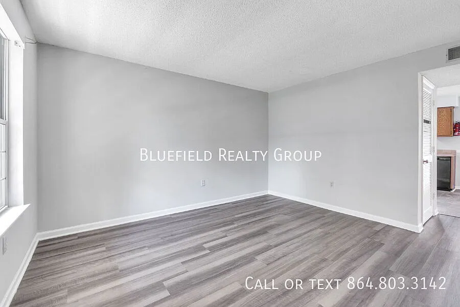 Prime off-campus Clemson Living! 2BR/1.5BA Condo with Community Pool $1,150/mo rent — Photo 3
