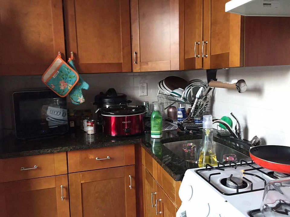 1st image of 2850 37th St APT 2C