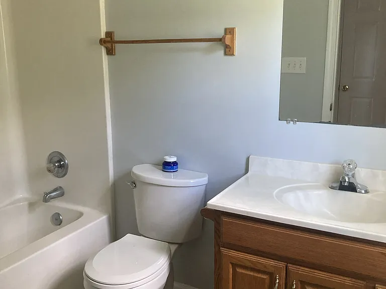 1296 Lauren Pl — Photo 8