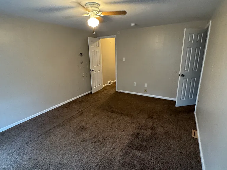 8 Rhodes Ave — Photo 8