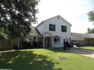 901 Green Valley Dr, Bryant, AR 72022