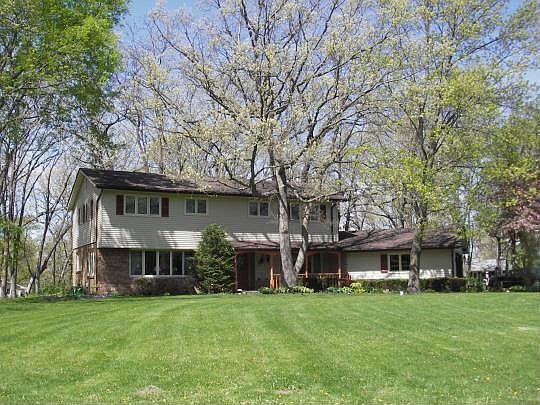 1st image of 5420 Yellowstone Dr