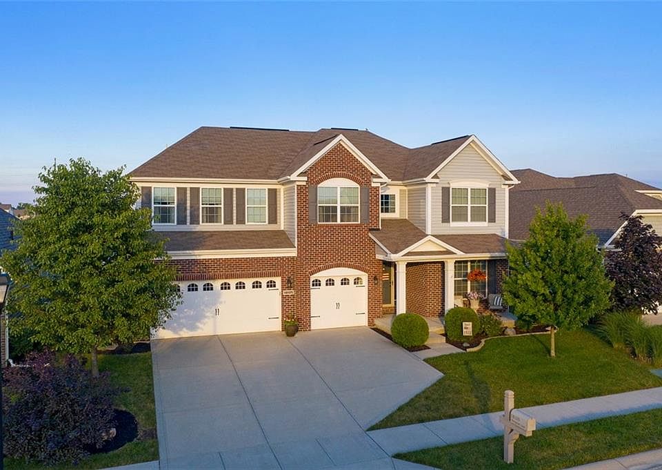1st image of 18105 Viewpoint Ln