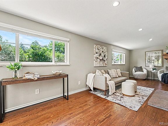 4th image of 715 S Glencoe Street