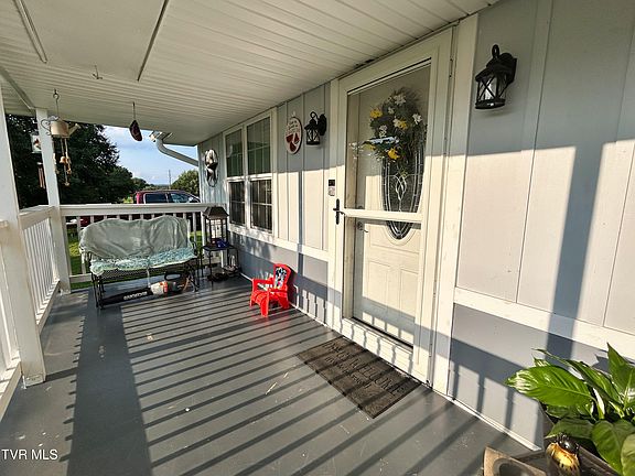 2nd image of 171 California Rd