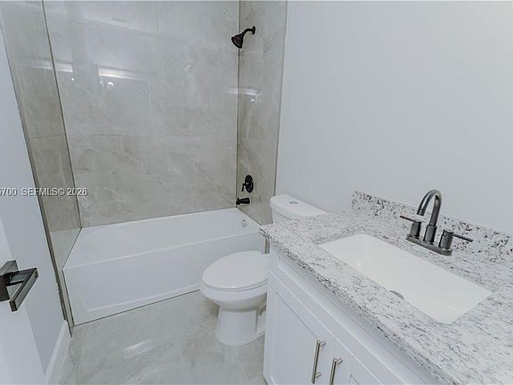 3rd image of 4705 Diane Ave S