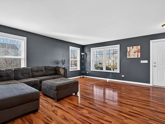 2nd image of 451 Lexington Dr