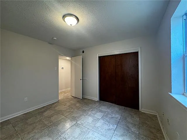 937 E Monterey Ct #B — Photo 8