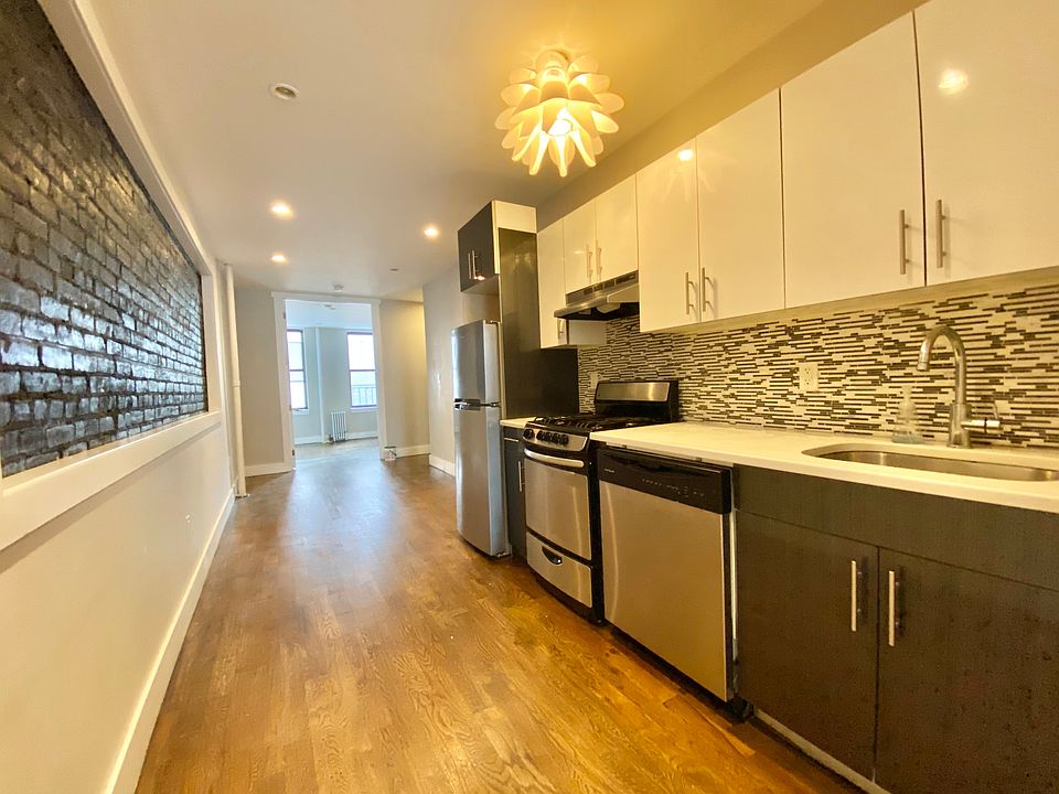 1st image of 222 Bushwick Ave APT 3L