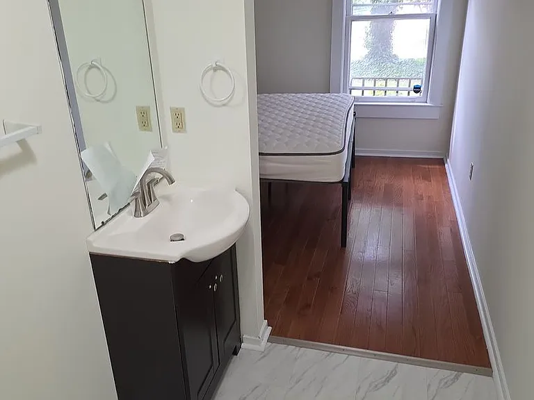 610 Rugby Rd — Photo 4