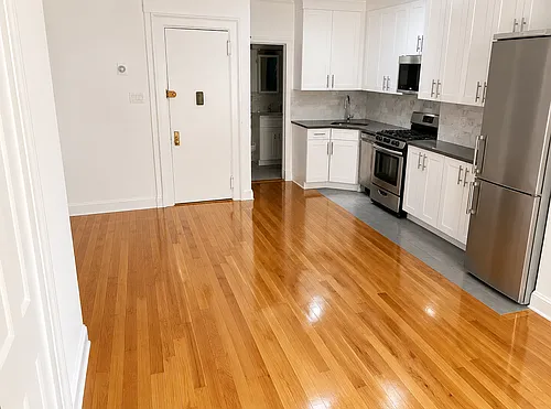 319 W 80th St #5B Photo 1