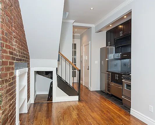 4th image of 221 Mott St #1RS