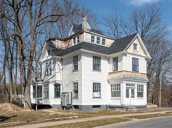 50-56 Parkwood Blvd, Hudson, NY 12534