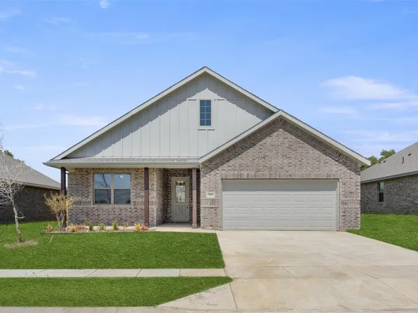 111 Maverick Trl, Valley View, TX 76272