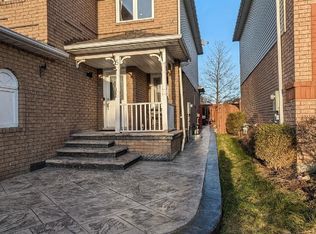 5 Vintage Dr #Basement, Whitby, ON L1R 2M7