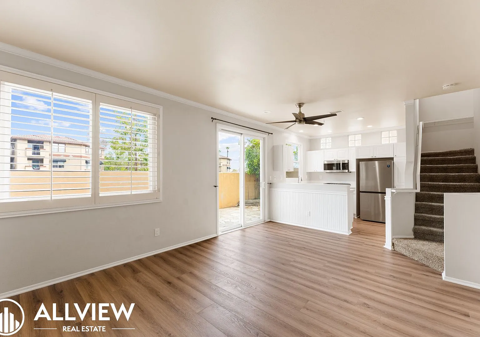 Gorgeous 2 bed/2.5 bath! Located in the highly desired city of Rancho Santa Margarita! — Photo 2