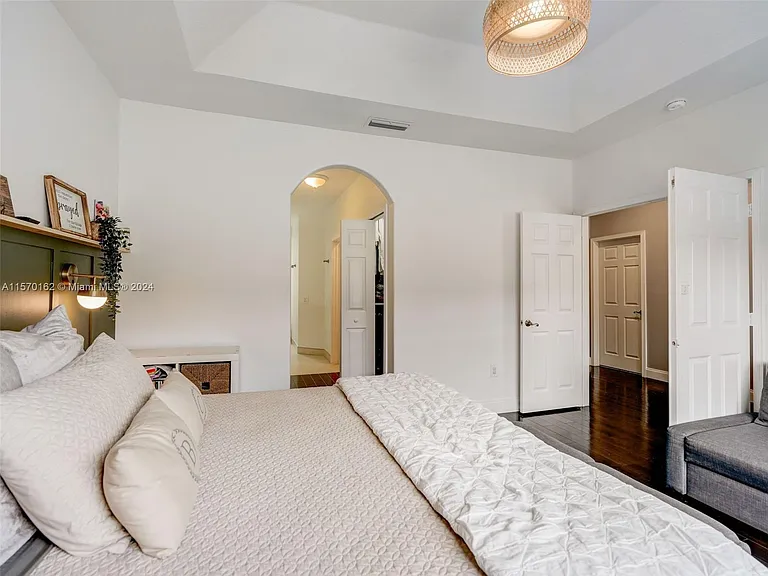 3123 NW 101st Pl — Photo 9