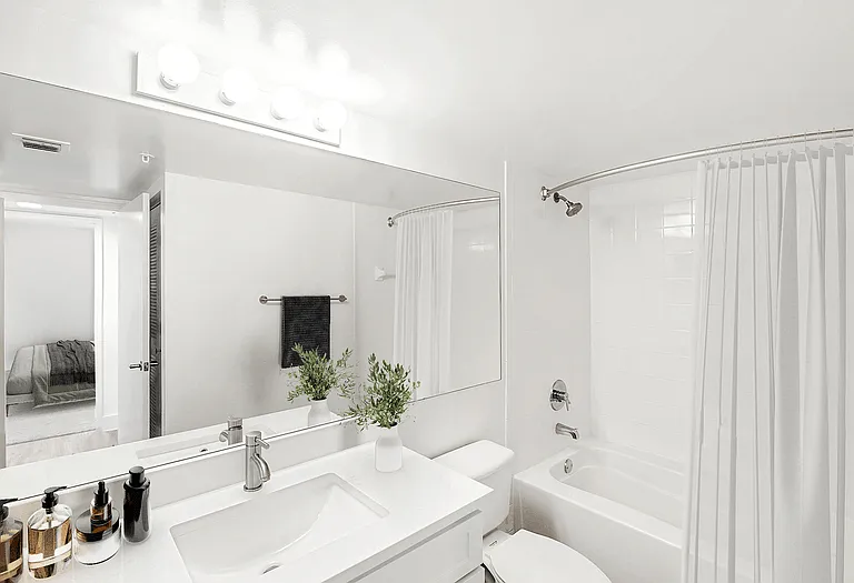 Gables Grand Plaza Apartments — Photo 53