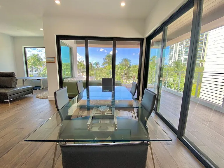348 Balboa St — Photo 45