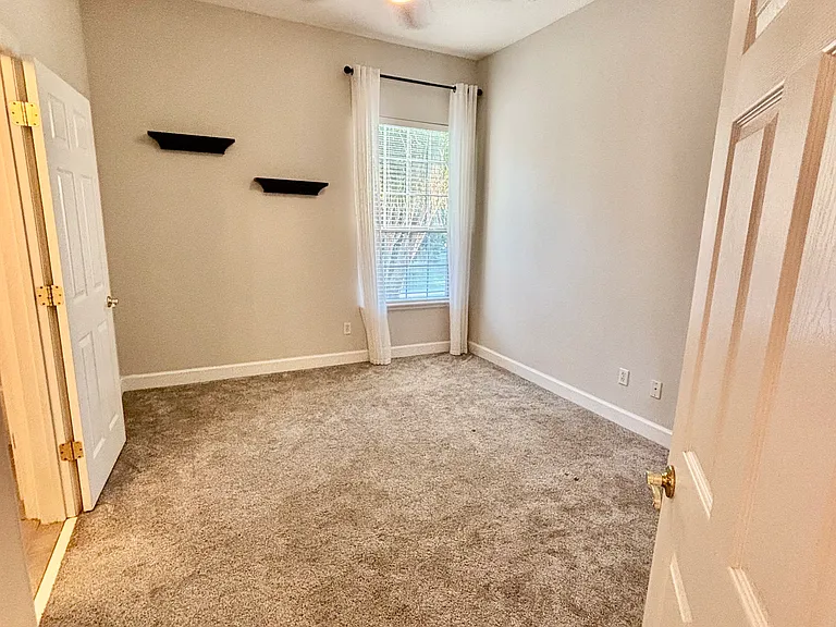 292 Saint Johns Golf Dr — Photo 34