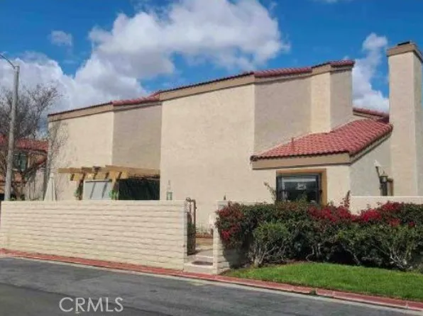 2700 Via Colina, Fullerton, CA 92835